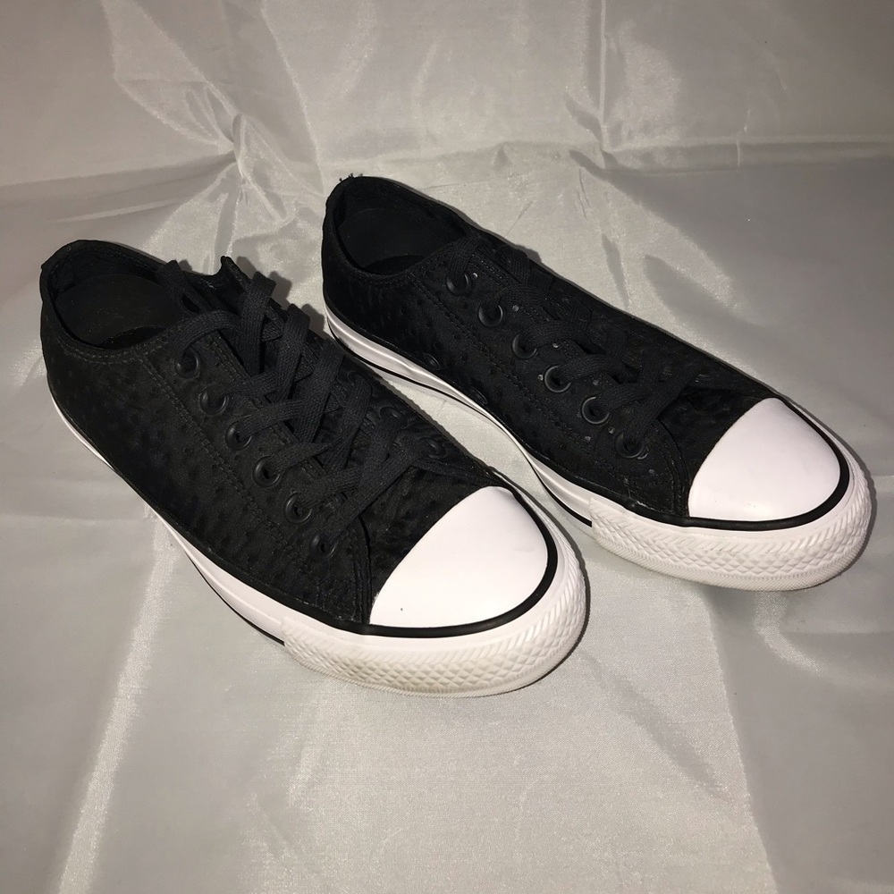 Converse Black Size 7